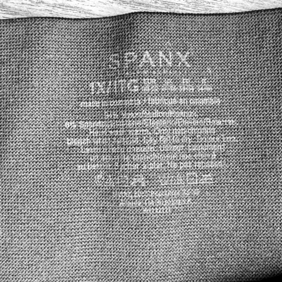 Spanx Look At Me Now Seamless Black Ankle Zip Leggings Size 1X - Picture 4 of 15